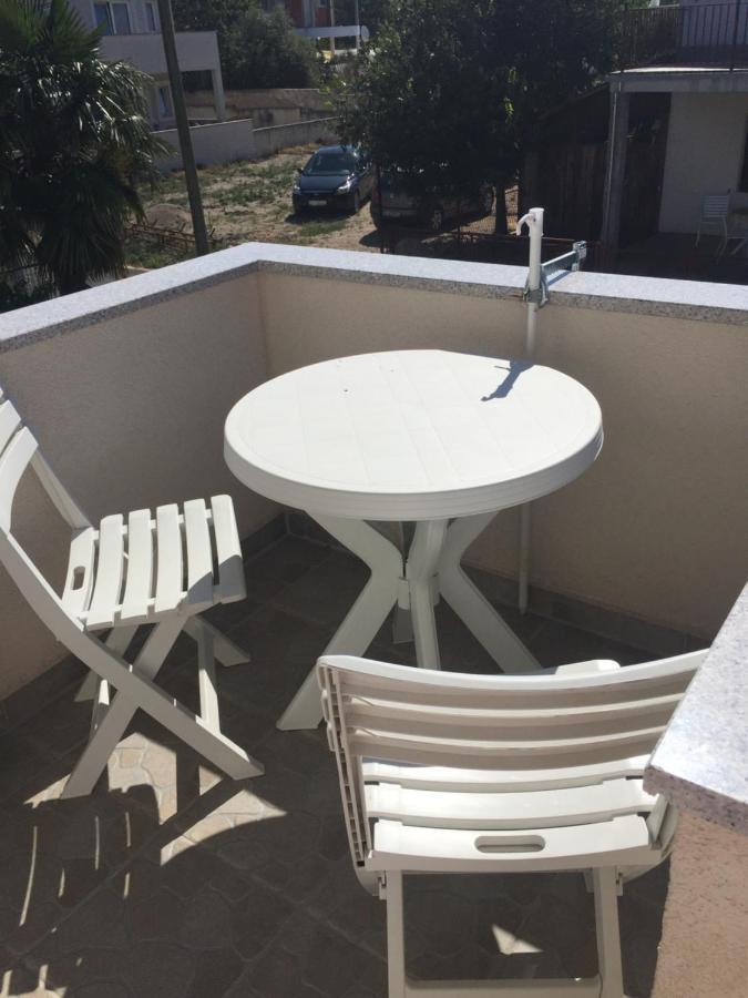 Apartmani Majstorovic Vodice Ruang foto